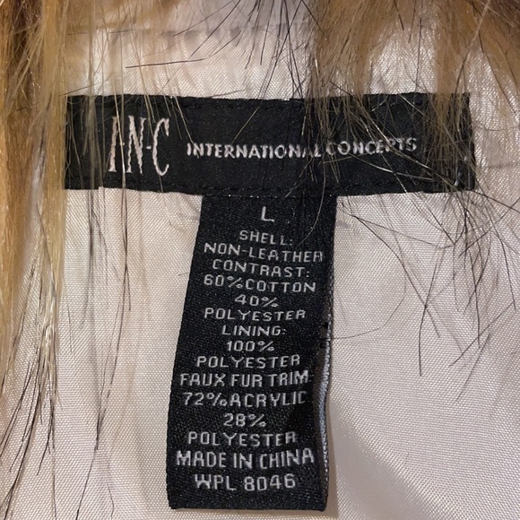 Jacket - Picture 5 of 5